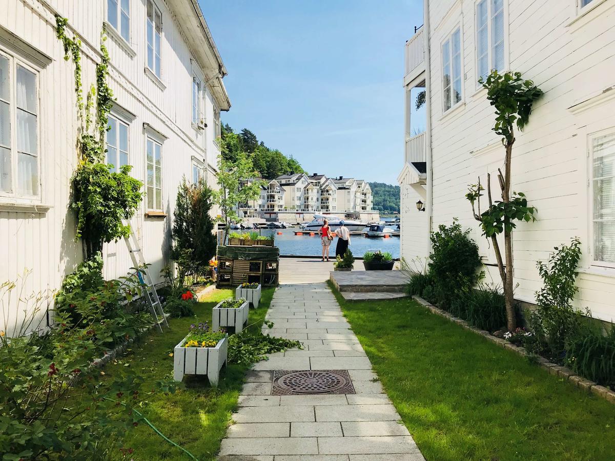 Tvedestrand Fjordhotell - Unike Hoteller Esterno foto